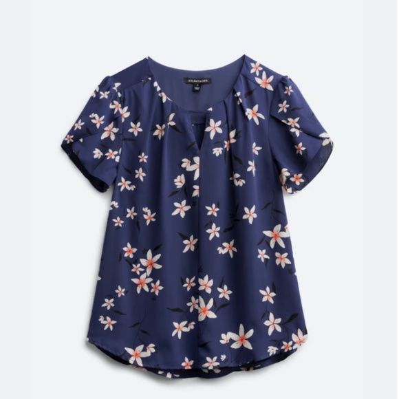 41 Hawthorn Tops - 41 Hawthorn Flower Flowy Top! Size M